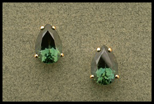 Pear Cut Stud Earring with Green Quartz