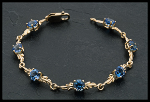Leaf Design Bracelet